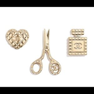 Auth Chanel Gold 3piece Brooch Pin Set